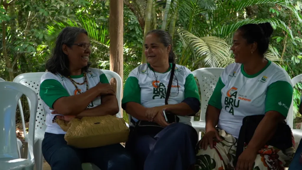 Mulhres reunidas em prol da comunidade com projetos focados na sustentabilidade
